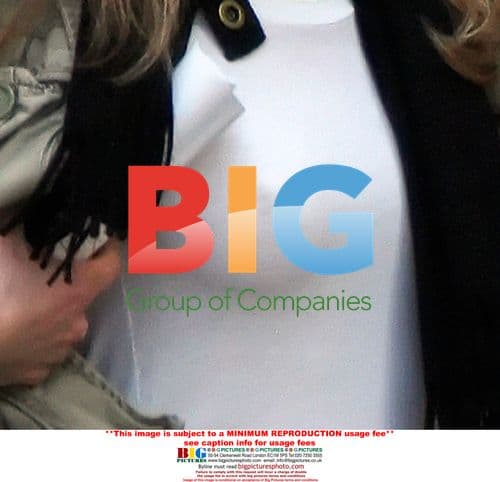 Jennifer Aniston on 'Traveling' set in Vancouver