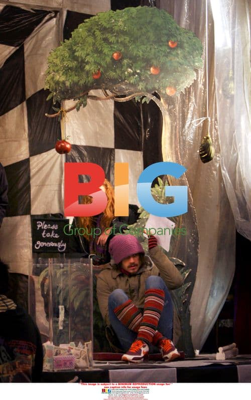 Heath Ledger and Lily Cole on "The Imaginarium of Doctor Parnassus" Set