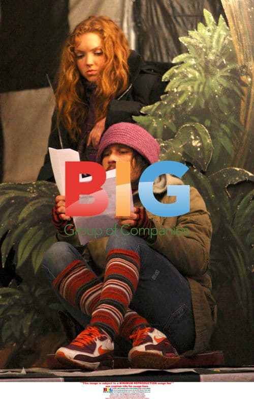 Heath Ledger and Lily Cole on "Doctor Parnassus"