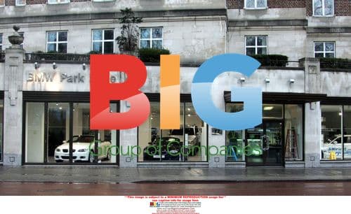 Lily Allen Car Shopping After Miscarriage