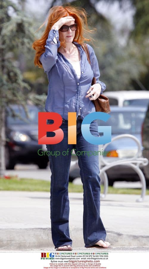 Marcia Cross gets nails done, gets coffee in Santa Monica