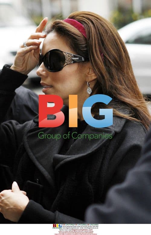 Eva Longoria Arrives at London Hotel