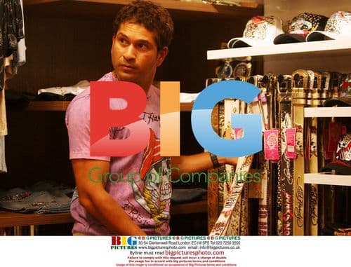Sachin Tendulkar shopping at Ed Hardy in Perth
