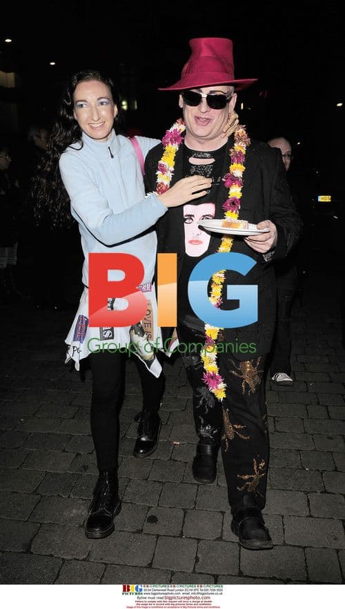 Boy George Celebrates Mom's Birthday After Gig