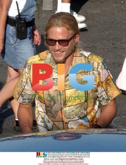 Heath Ledger on set of 'Lords of Dogtown'