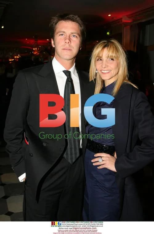 Celebrities attend Aides Gala in Paris