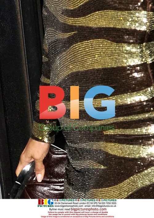 Eva Longoria Arrives & Leaves London Hotel