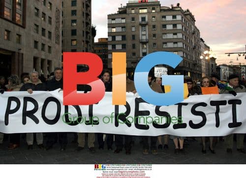 Final vote of Italian Senate, pro-Prodi rally