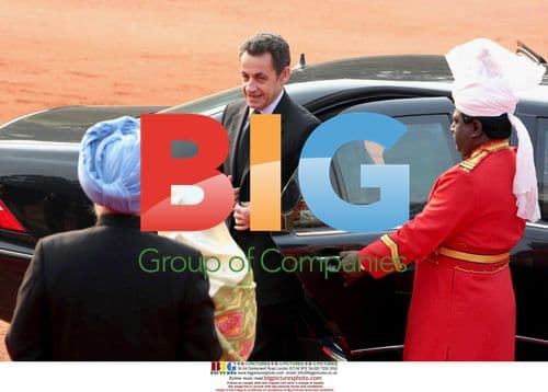 Sarkozy Visits India Without Bruni