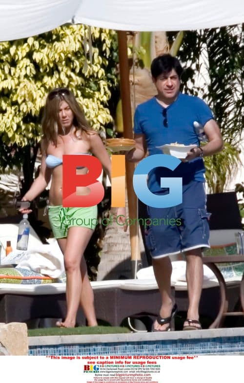 Jennifer Aniston's Vacation with Mystery Man