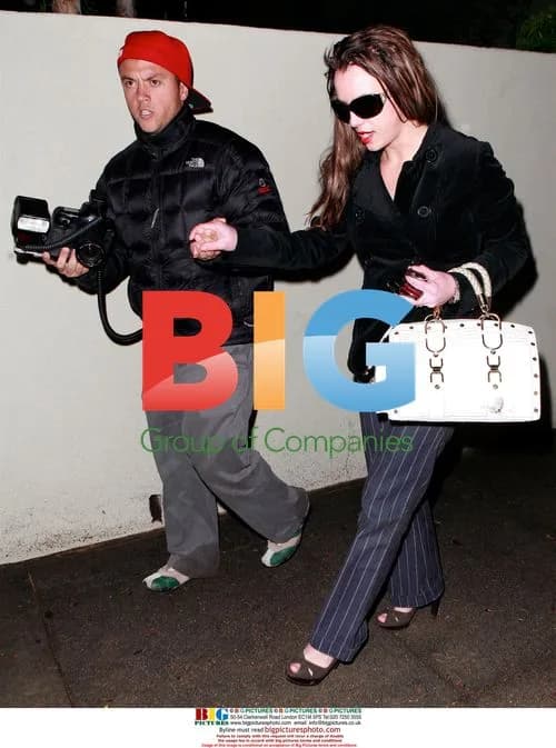 Britney Spears receives paparazzi help