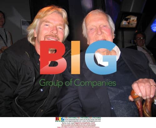 Richard Branson unveils Virgin Galactic design