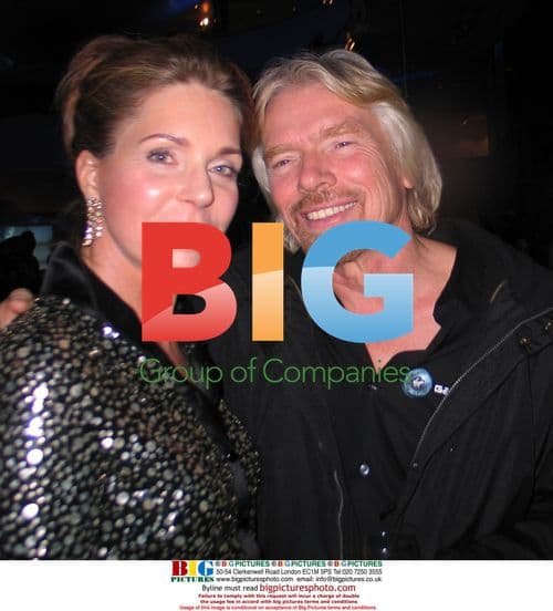 Richard Branson unveils new Virgin Galactic spacecraft