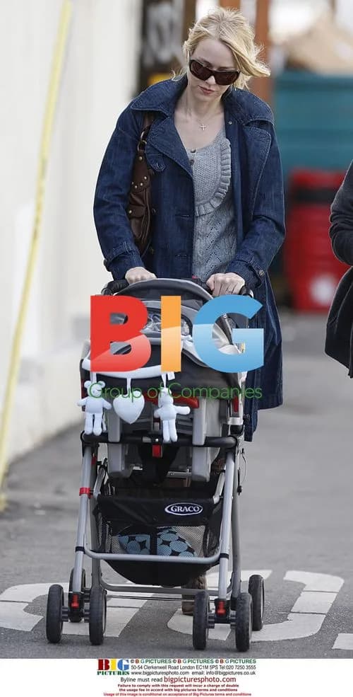 Naomi Watts and son at Whole Foods