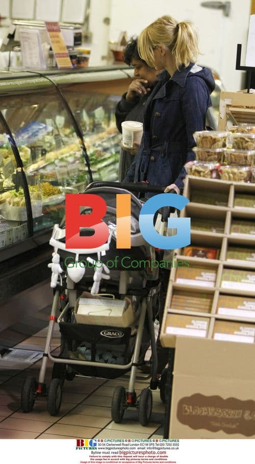 Naomi Watts and Son at Whole Foods