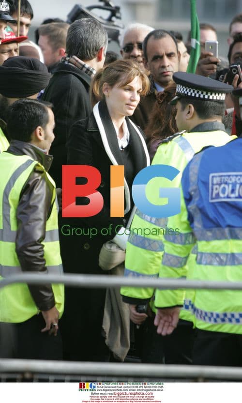 Jemima and Imran Khan at Downing Street protest