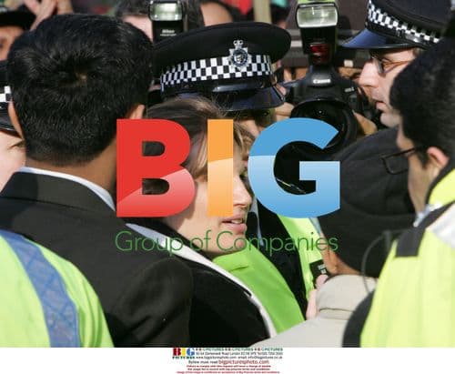 Jemima Khan leads protest outside Downing Street