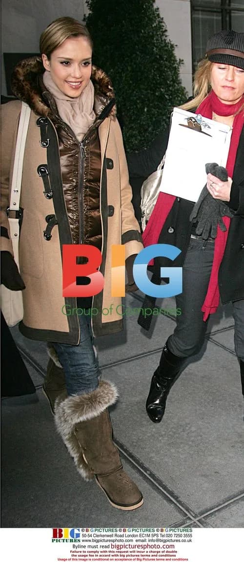 Pregnant Jessica Alba at Midtown Hotel