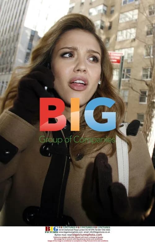 Pregnant Jessica Alba at Midtown Hotel