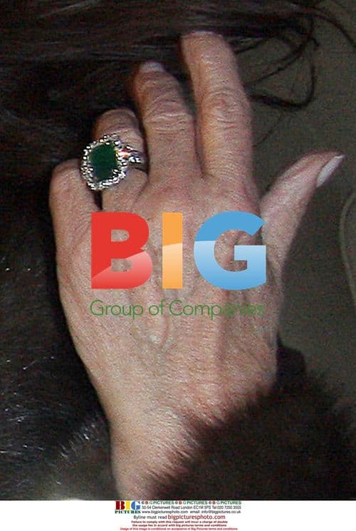 Joan Collins leaves Mr. Chow restaurant