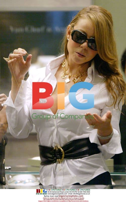 Maria Carey Goes Shopping on Rodeo Drive