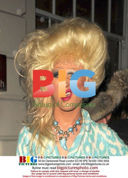 Celebs at Nokia 8800 Arte Launch in London