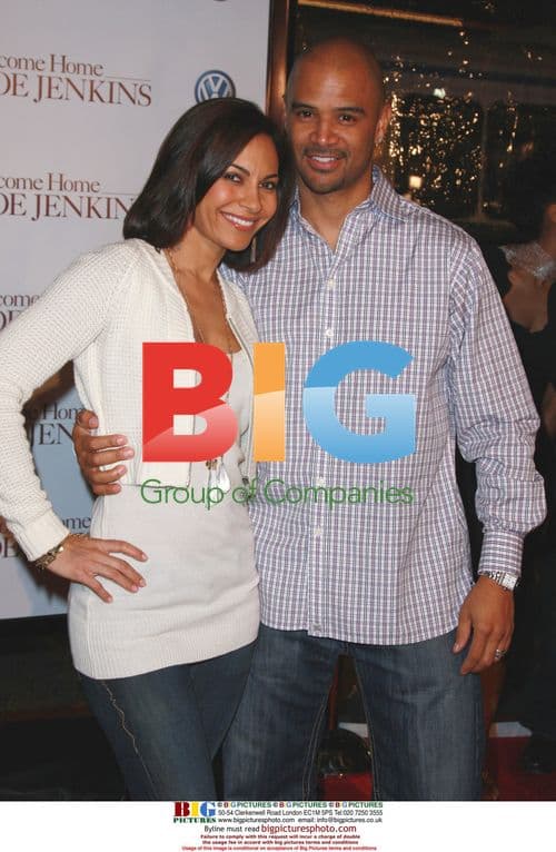Salli Richardson and Dondre Whitfield at 'Welcome Home Roscoe Jenkins' Premiere