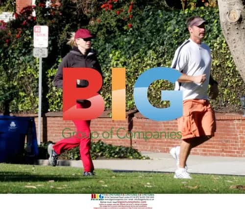 Naomi Watts Jogging with Trainer
