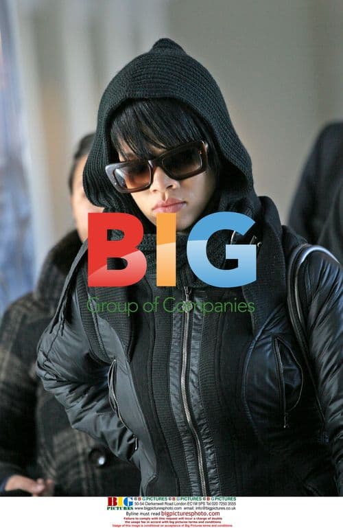 Rihanna at LAX Airport Security