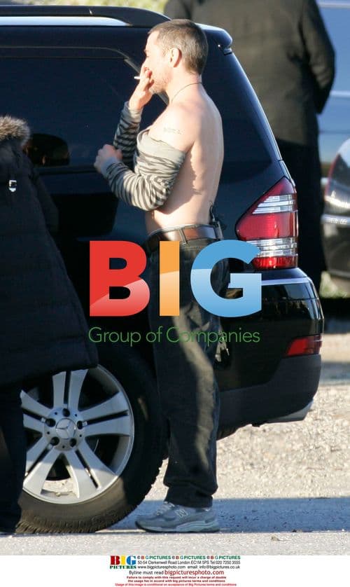 Robert Downey Jr. on set of 'The Soloist'