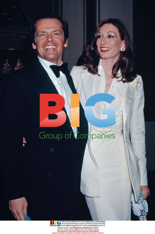 Jack Nicholson at Golden Globes with Anjelica Huston