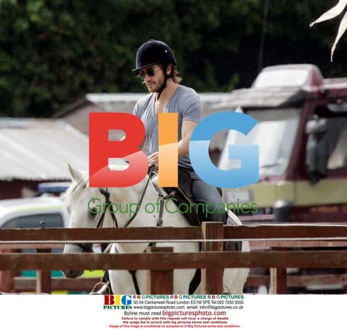 Jake Gyllenhaal and Gemma Arterton on horseback