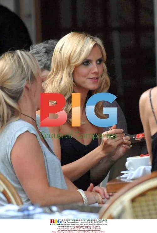 Heidi Klum Lunches After Photoshoot