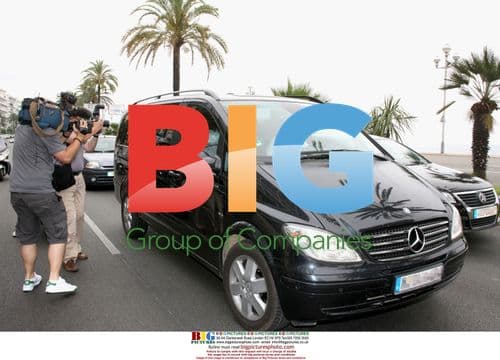 Angelina Jolie hospitalized to give birth