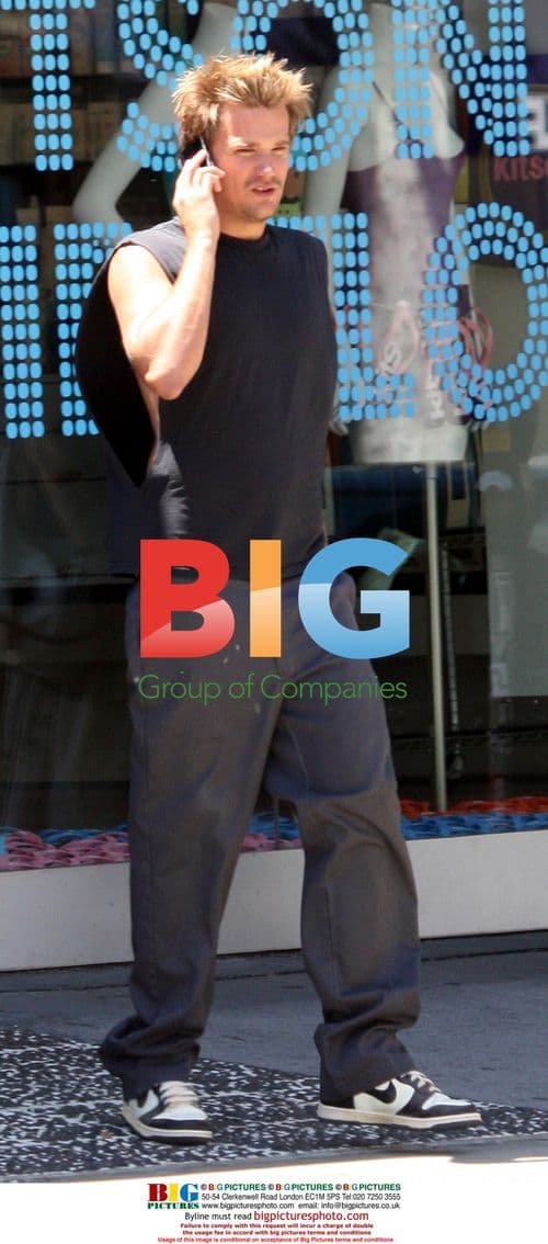 Sean Stewart spotted out with woman