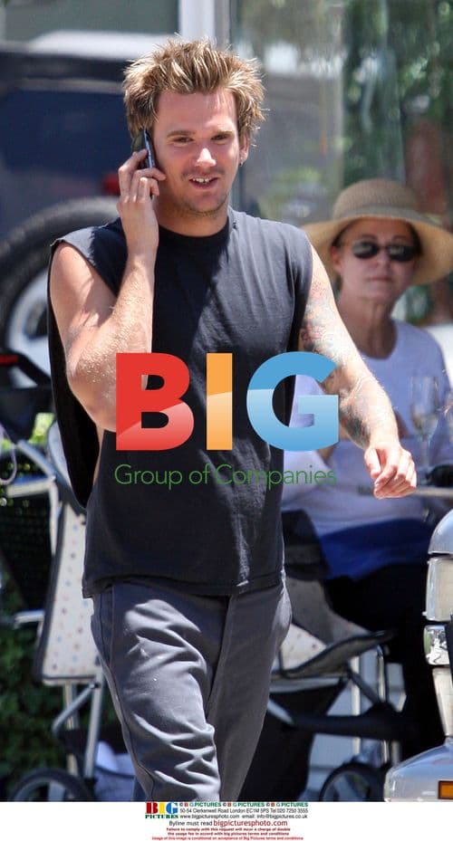 Sean Stewart leaving Kitson with woman