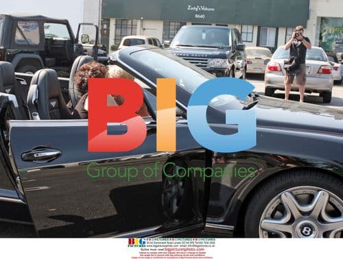 Sharon Stone Upset During Lunch