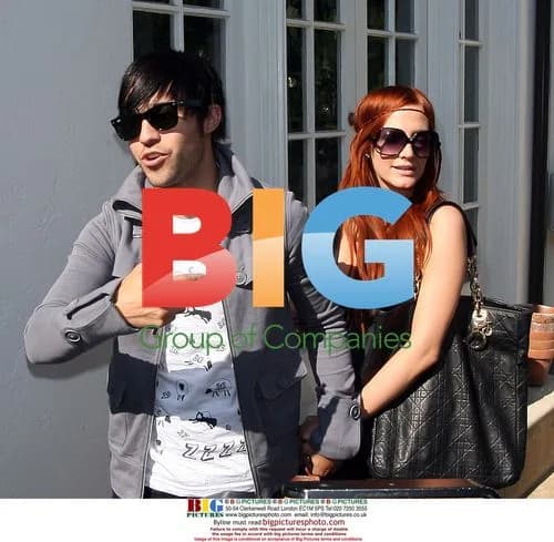 Pete Wentz and Pregnant Ashlee Simpson Visit Friends