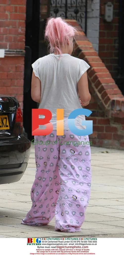 Lily Allen Busy Day in London