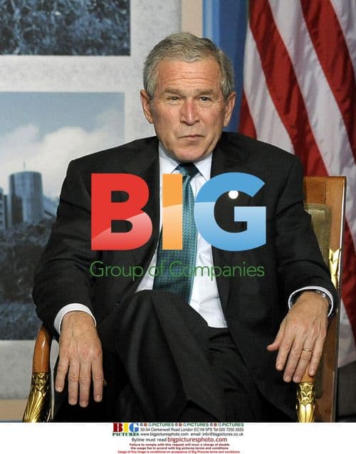 Bush and Medvedev at G8 Summit in Japan