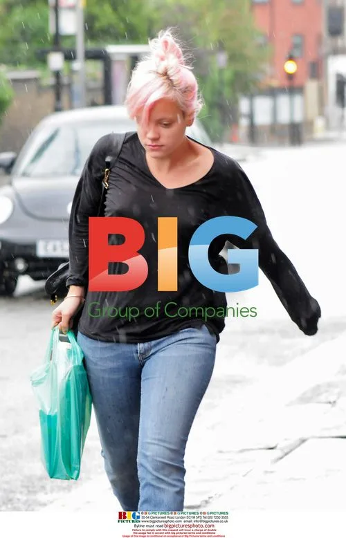 Lily Allen Braves Rain for Shopping