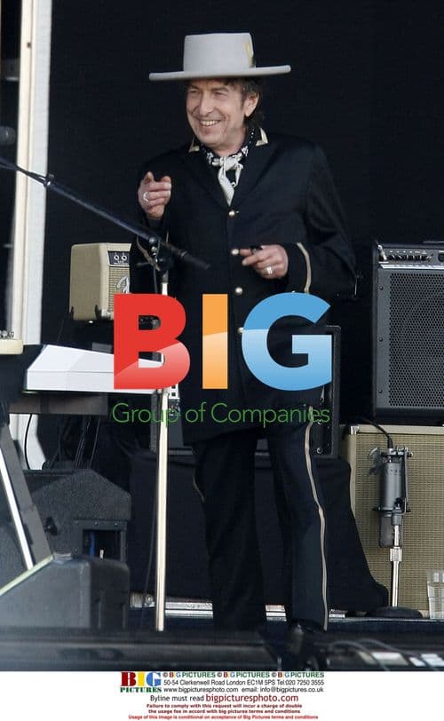Bob Dylan performing at Rock in Rio in Spain