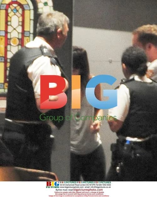 Lily Allen Meets Police at Home