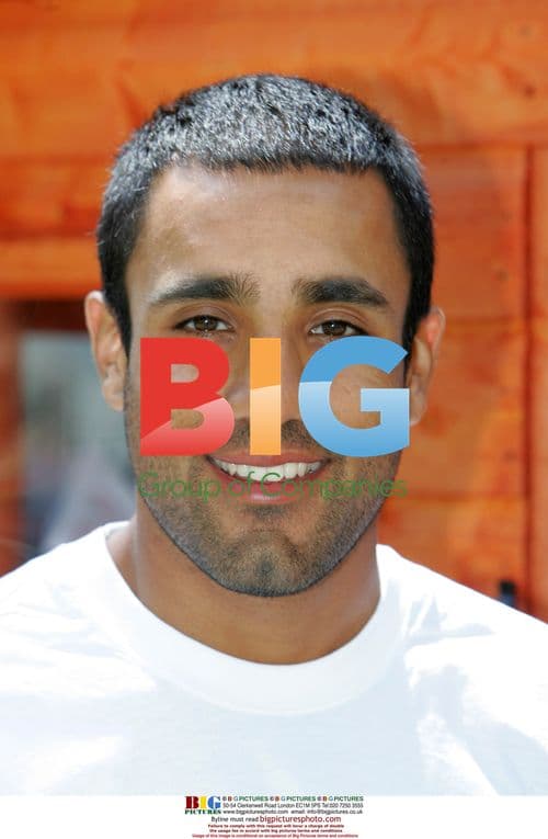 Ravi Bopara and Imogen Launch NUTS Shed Report