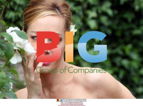 Tara Palmer-Tomkinson at RHS Flower Show