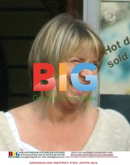 Fern Britton Shopping Without Makeup