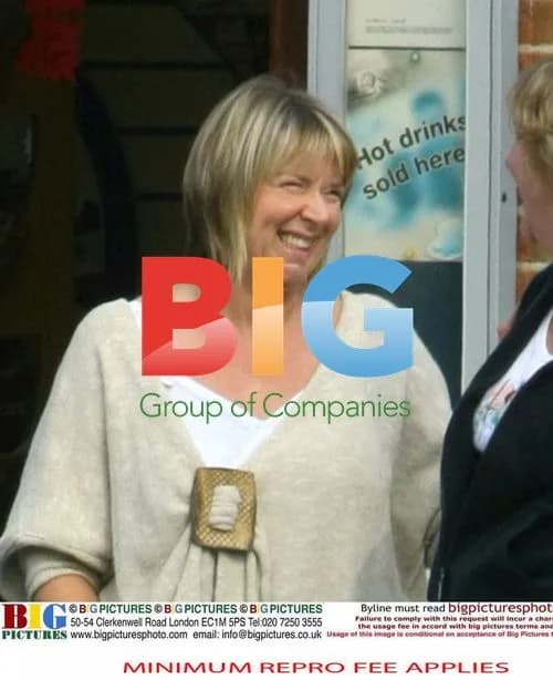 Fern Britton Shopping Casual