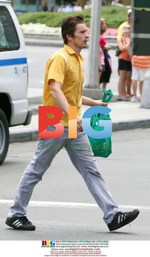 Ethan Hawke strolling in NYC
