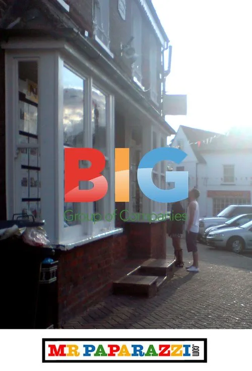 Sarah Harding Enjoys Fish and Chips