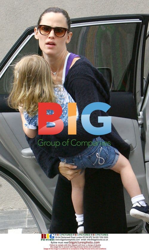 Jennifer Garner and daughter Violet out in Brentwood